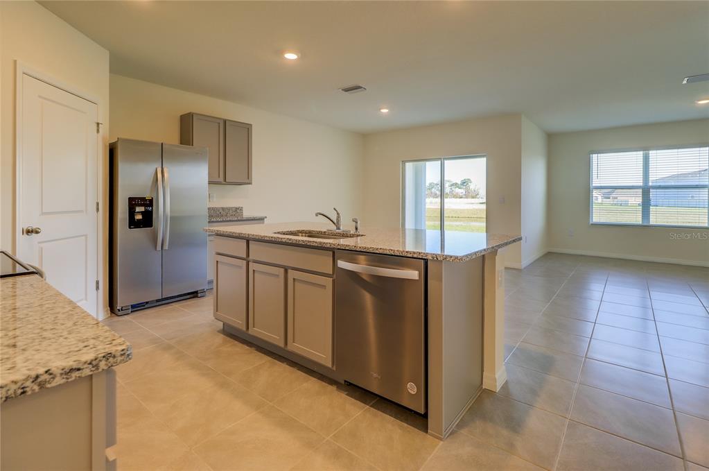 8934 Forge Breeze Loop Wesley Chapel, FL 33545 - Photo 15 of 50