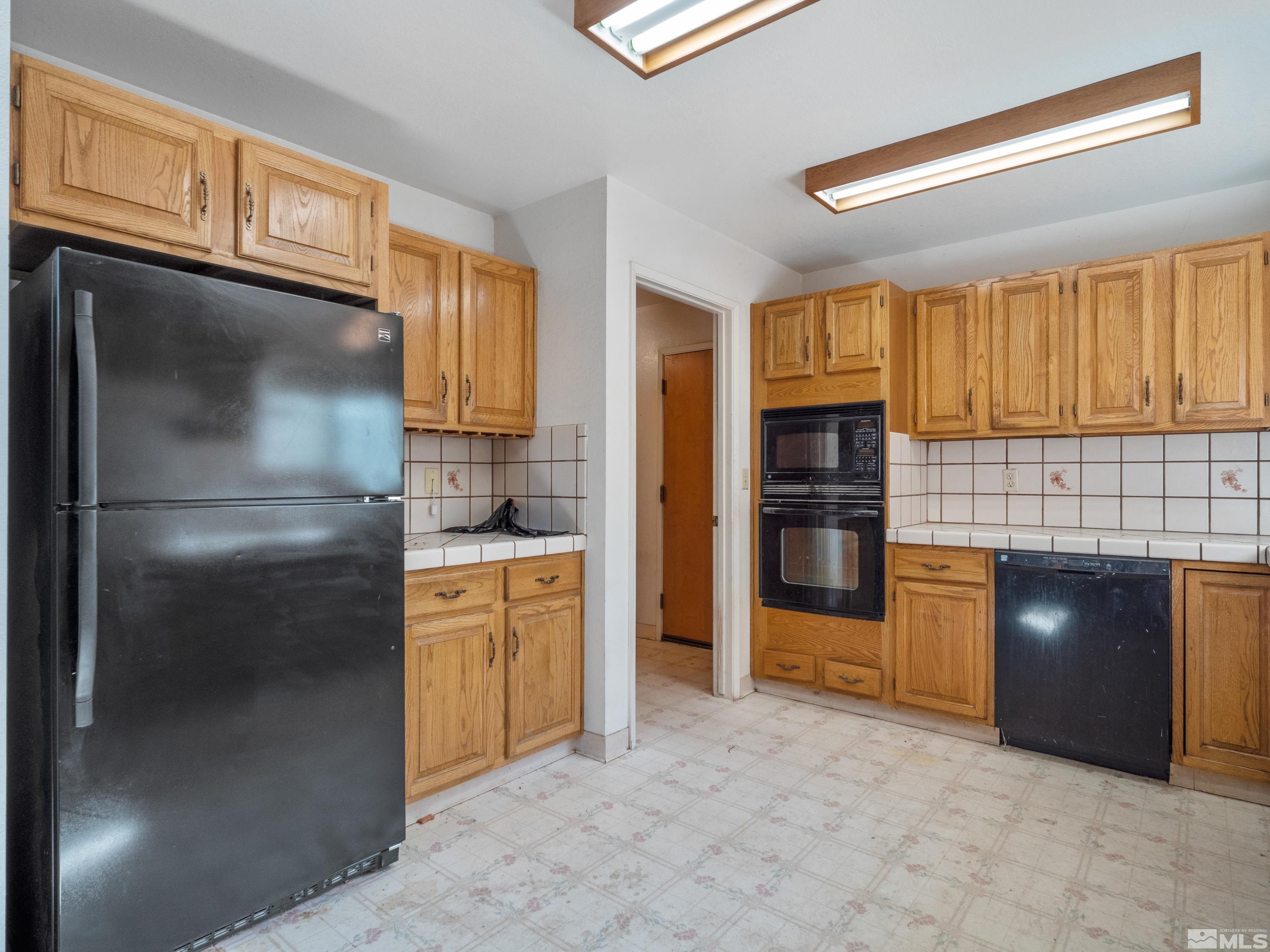2875 Parkway Drive Reno, NV 89502 - Photo 12 of 40 Photo 12