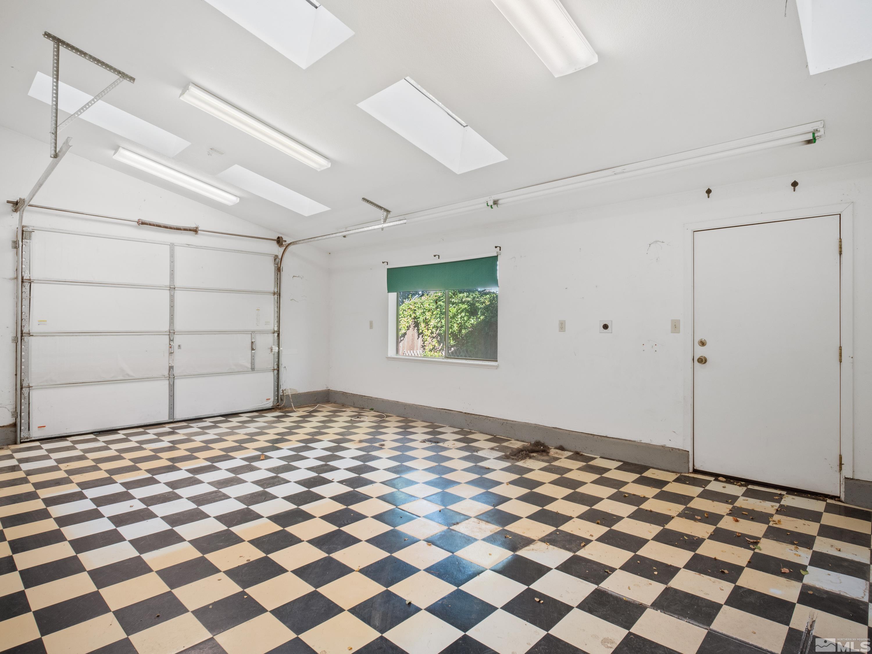 2875 Parkway Drive Reno, NV 89502 - Photo 22 of 40 Photo 22