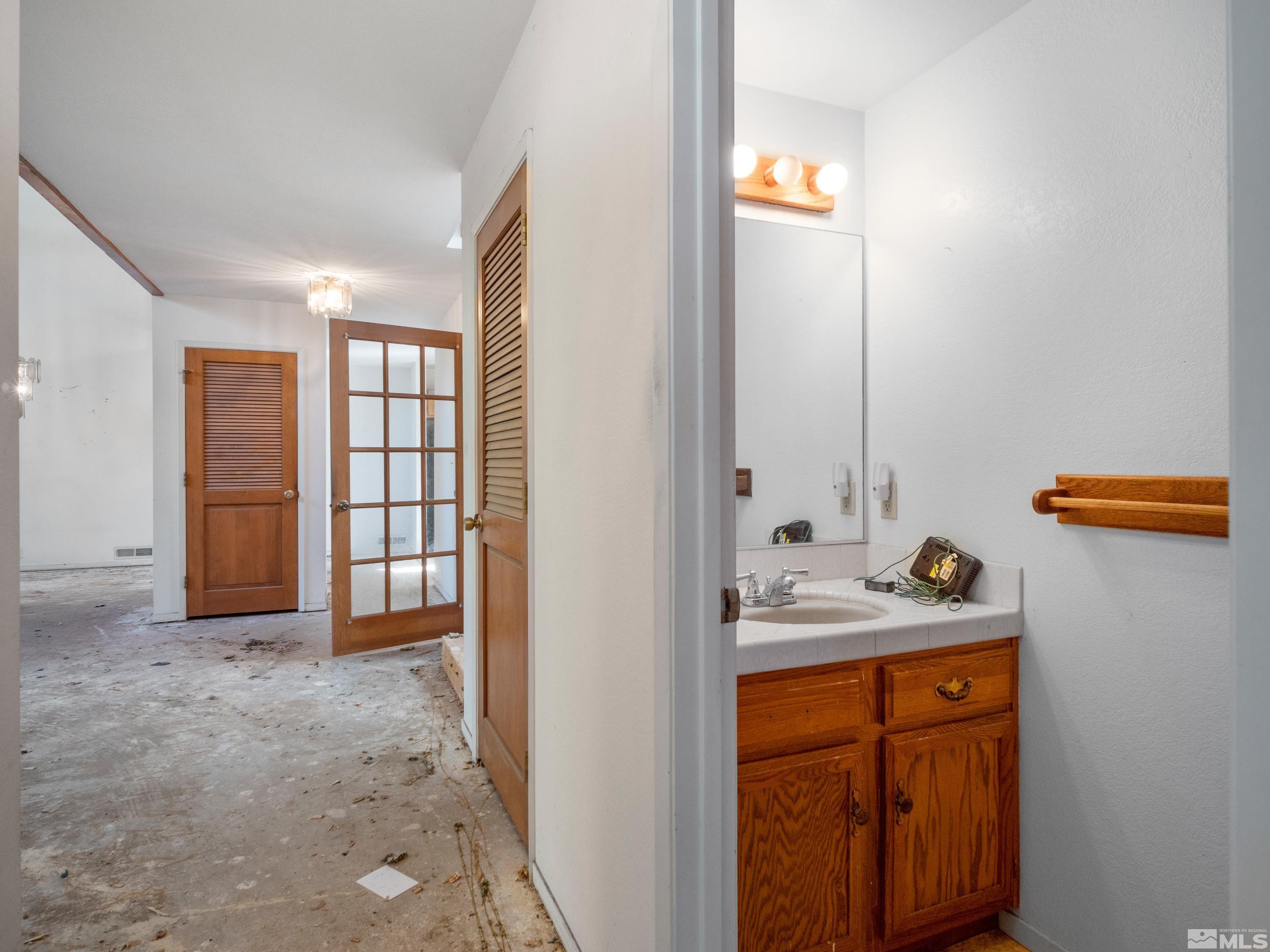 2875 Parkway Drive Reno, NV 89502 - Photo 24 of 40 Photo 24