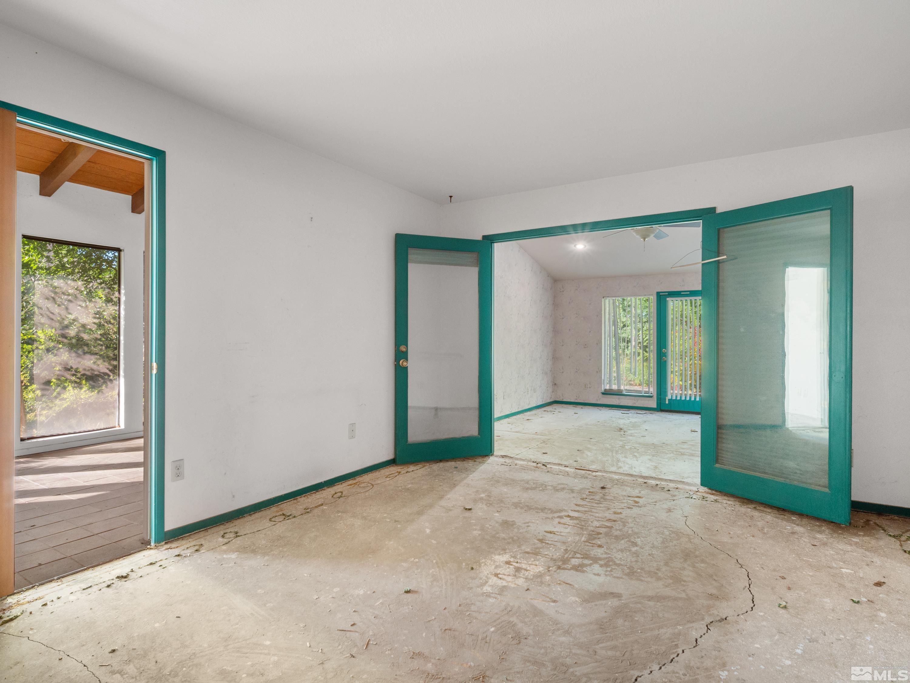 2875 Parkway Drive Reno, NV 89502 - Photo 25 of 40 Photo 25