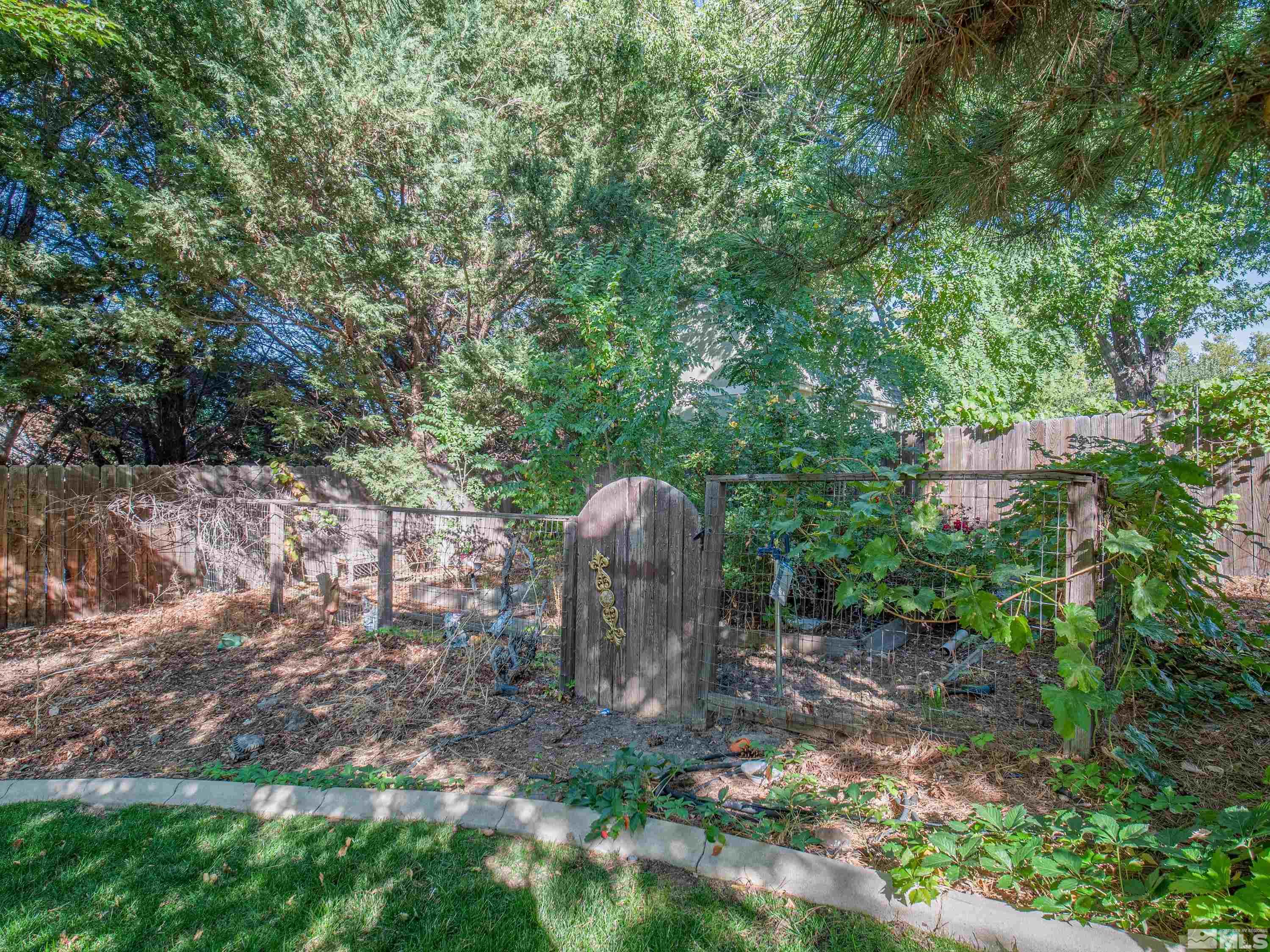 2875 Parkway Drive Reno, NV 89502 - Photo 36 of 40 Photo 36