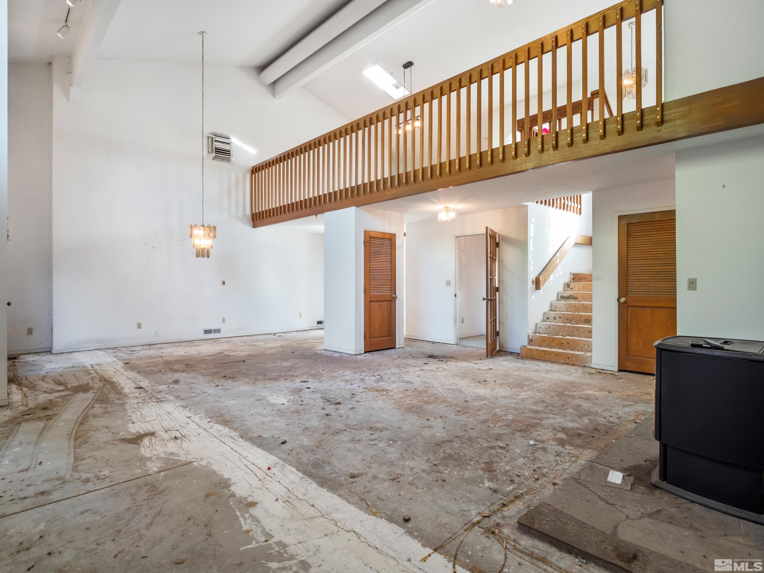 2875 Parkway Drive Reno, NV 89502 - Photo 6 of 40 Photo 6