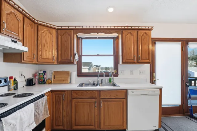 $350,000 | 528 West Main Street, Wise, VA 24293