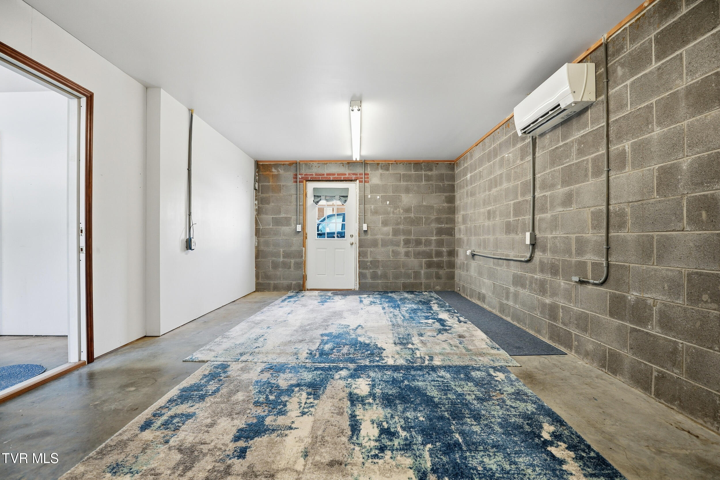 528 West Main Street Wise, VA 24293 - Photo 29 of 50 POTENTIAL STUDIO APARTMENT