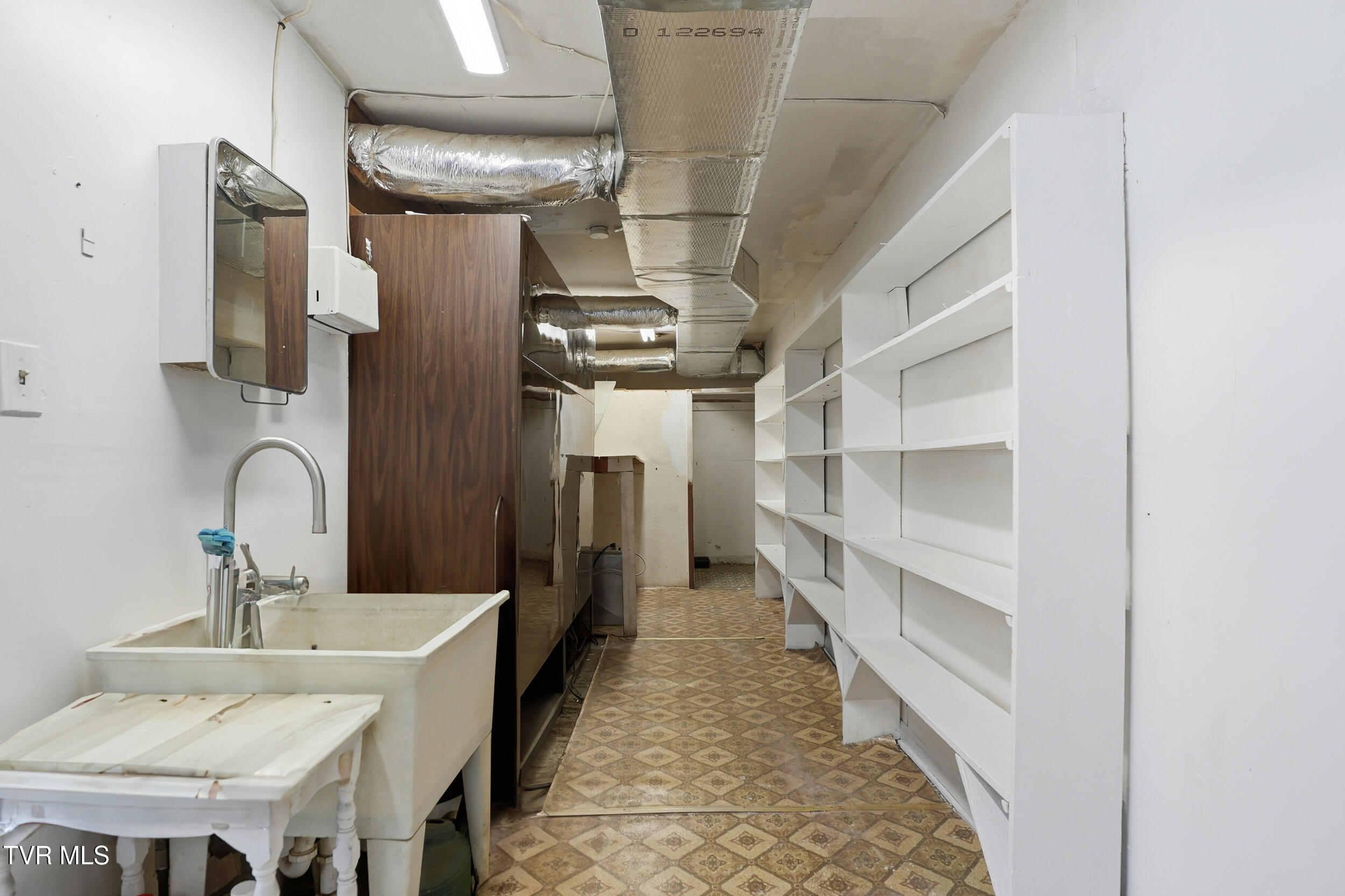 528 West Main Street Wise, VA 24293 - Photo 38 of 50 *