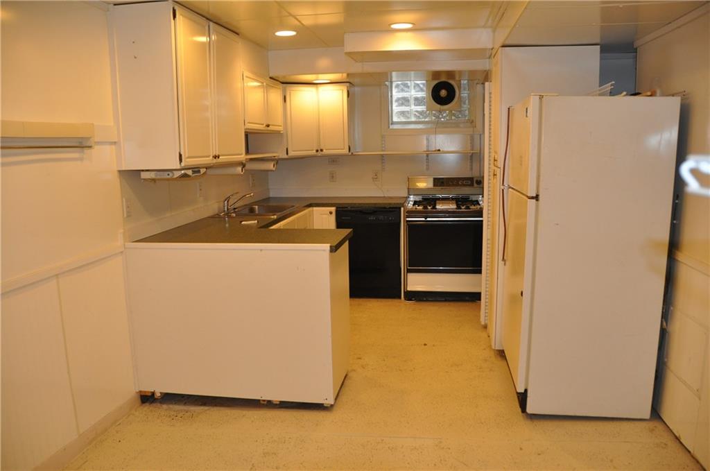 386 Arden Road Mt. Lebanon, PA 15216 - Photo 17 of 24 Lower Level, Complete Second Kitchen