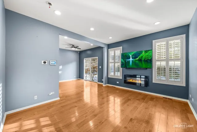 $2,600 | 612 Waterview Court, Naperville, IL 60563