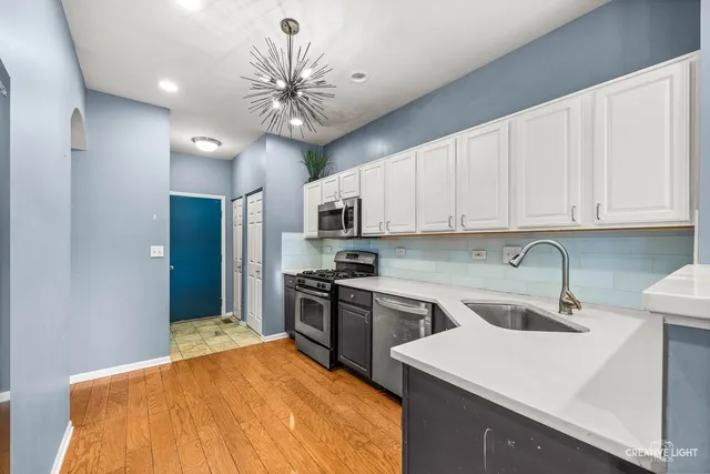 $2,600 | 612 Waterview Court, Naperville, IL 60563