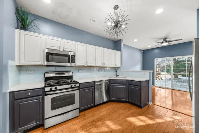 $2,600 | 612 Waterview Court, Naperville, IL 60563