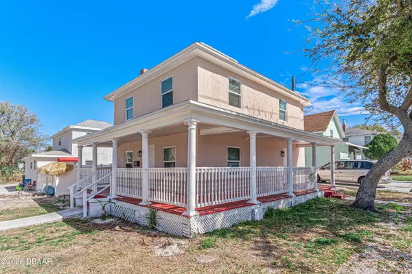 $1,750,000 | 502 North Halifax Avenue, Daytona Beach, FL 32118