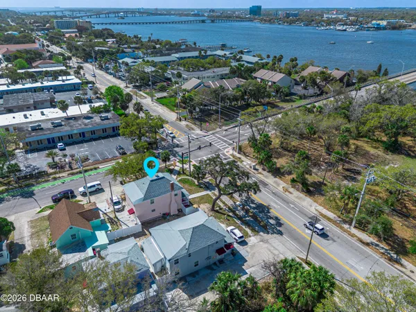 $1,750,000 | 502 North Halifax Avenue, Daytona Beach, FL 32118