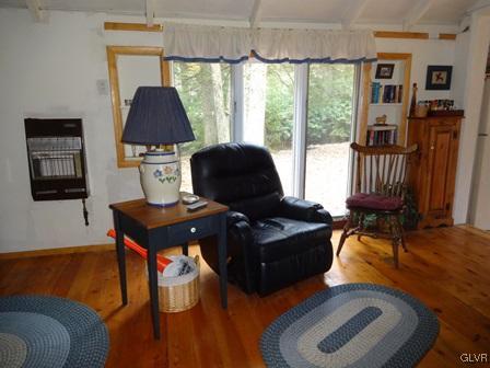 495 Lower Middle Creek Road Kunkletown, PA 18058 - Photo 5 of 22 Living Room