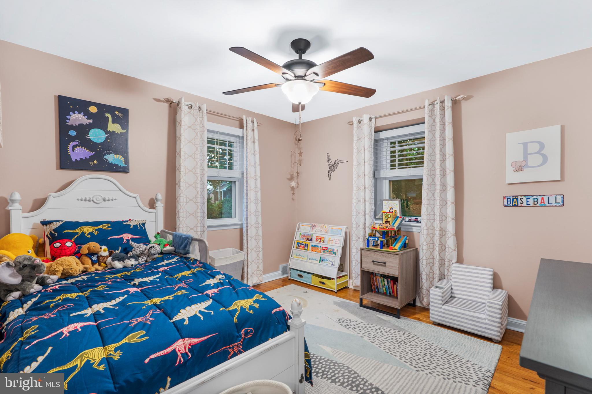 2589 Radcliffe Road Broomall, PA 19008 - Photo 18 of 34 a bedroom with a bed and a window