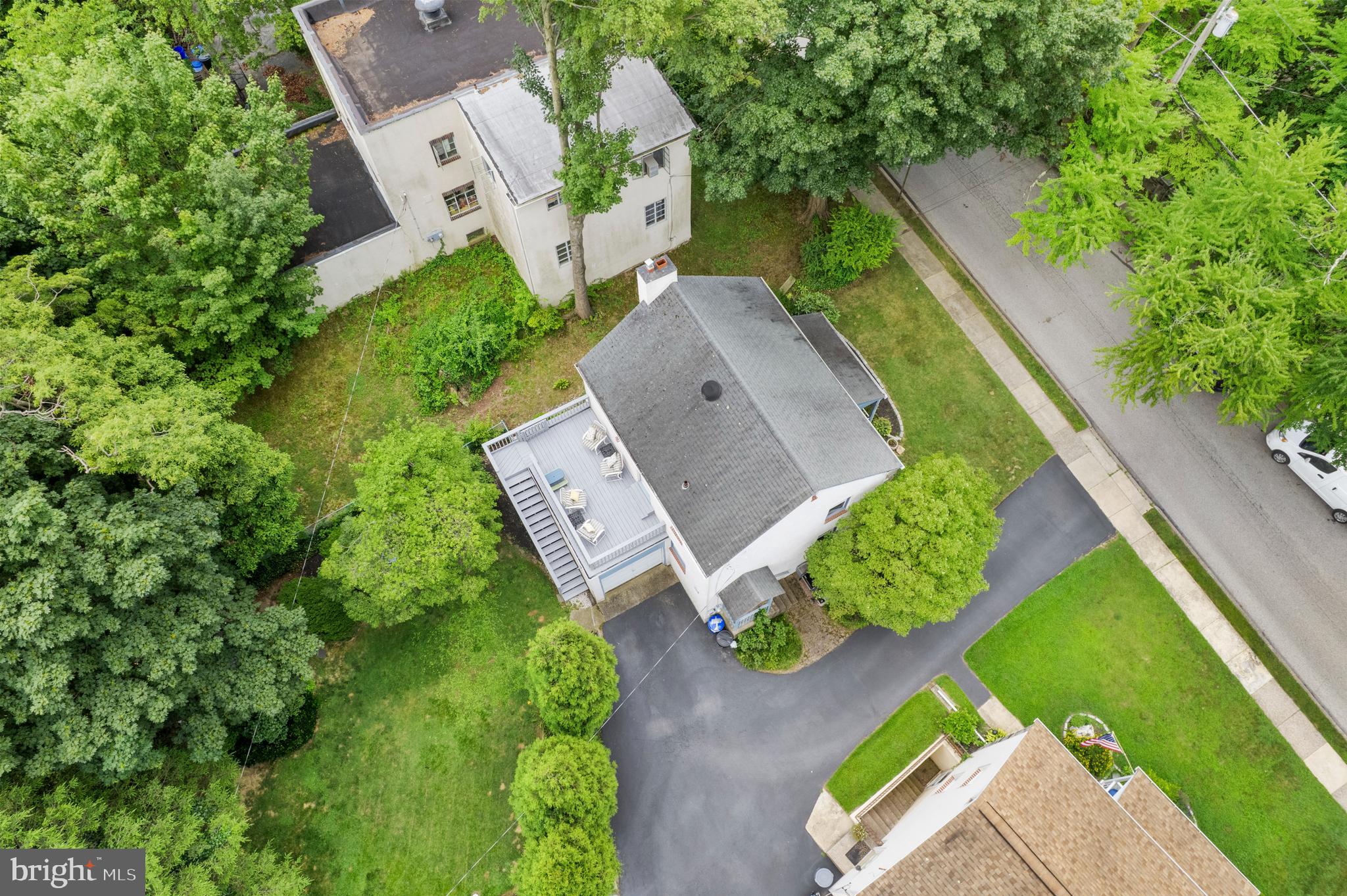 2589 Radcliffe Road Broomall, PA 19008 - Photo 32 of 34 an aerial view of a house
