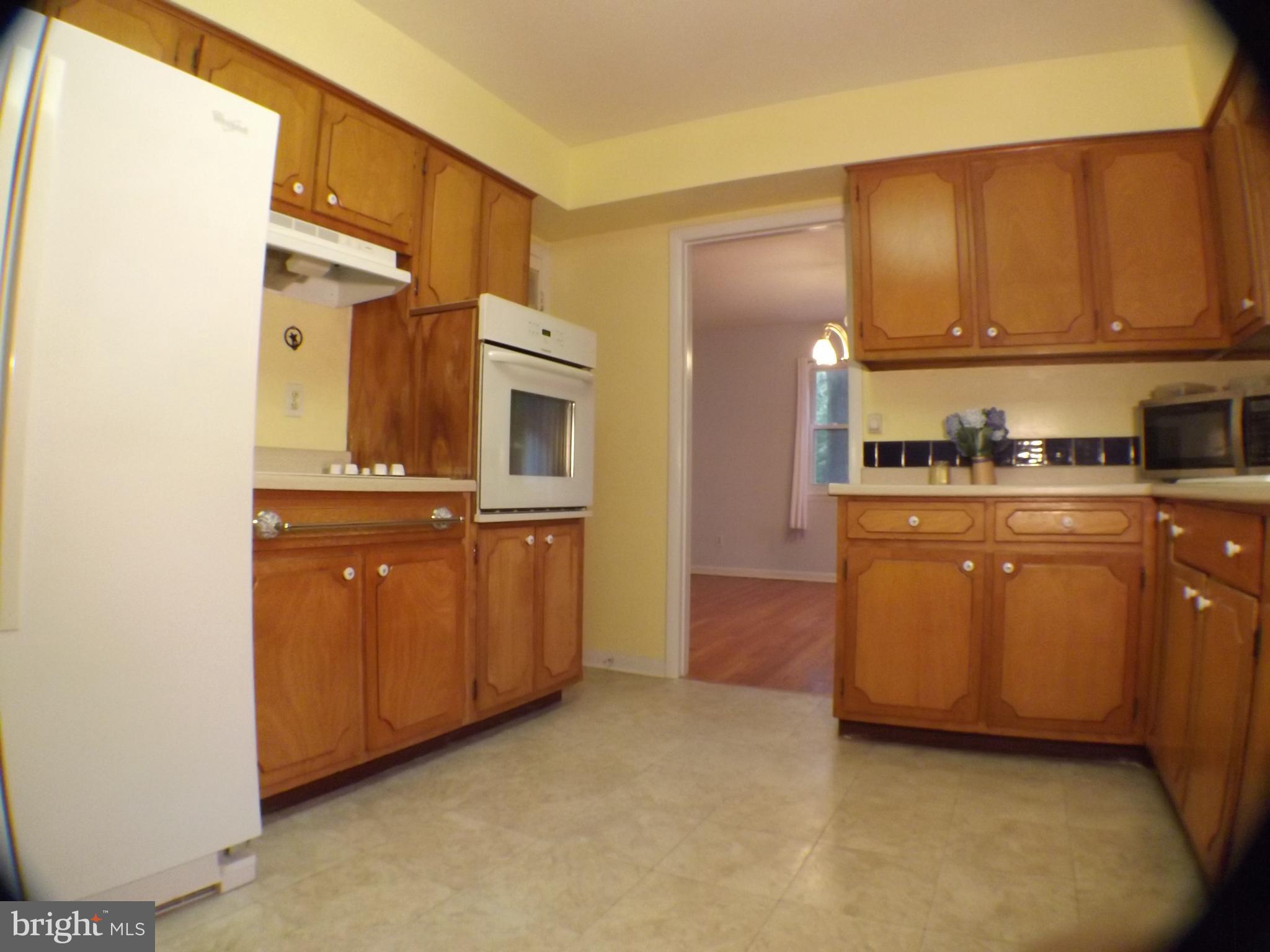 19108 Croom Road Brandywine, MD 20613 - Photo 17 of 33 Kitchen