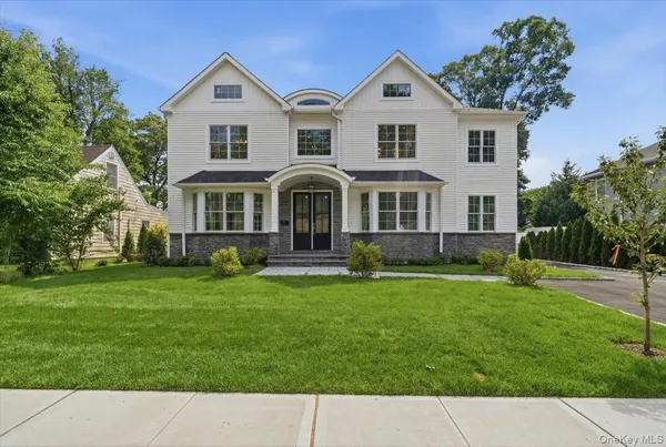$2,628,000 | 96 Shadyside Avenue, Port Washington, NY 11050