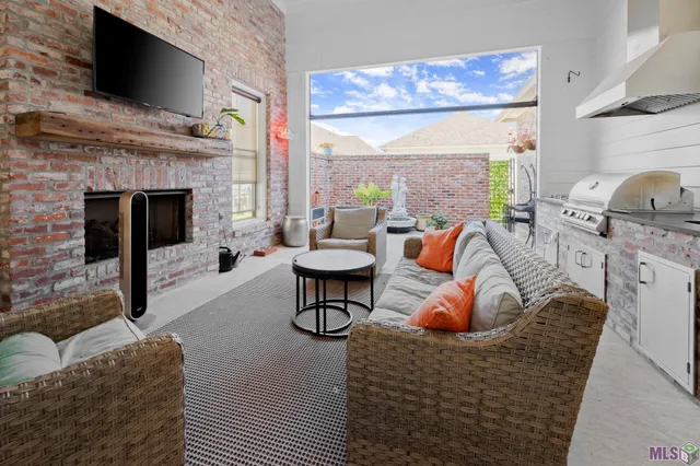 $480,000 | 4955 Parkside Wy. Way, Gonzales, LA 70737