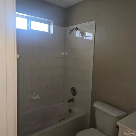 $685 | 3001 Daffodil Avenue, Unit 7, McAllen, TX 78501