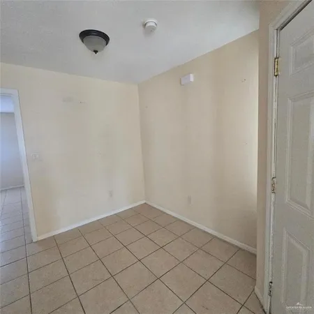 $685 | 3001 Daffodil Avenue, Unit 7, McAllen, TX 78501