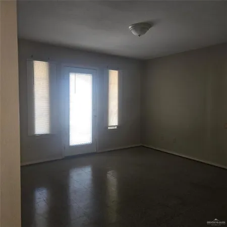 $685 | 3001 Daffodil Avenue, Unit 7, McAllen, TX 78501