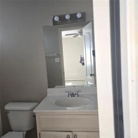 $685 | 3001 Daffodil Avenue, Unit 7, McAllen, TX 78501