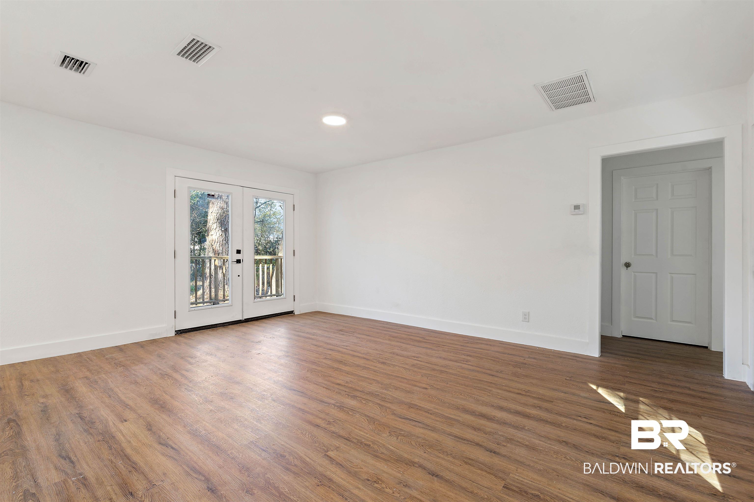 156 Potter Drive Mobile, AL 36606 - Photo 5 of 19