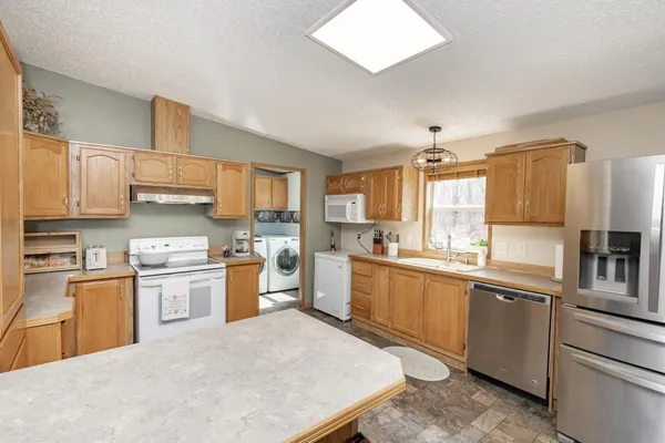 $294,900 | 30158 Sunset Road, Detroit Lakes, MN 56501