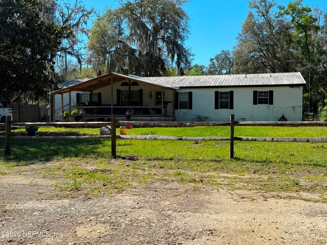 $154,500 | 119 Chandler Street, Interlachen, FL 32148