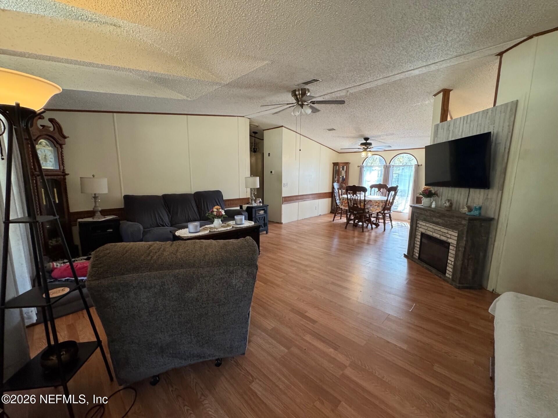 119 Chandler Street Interlachen, FL 32148 - Photo 5 of 38 IMG_8257