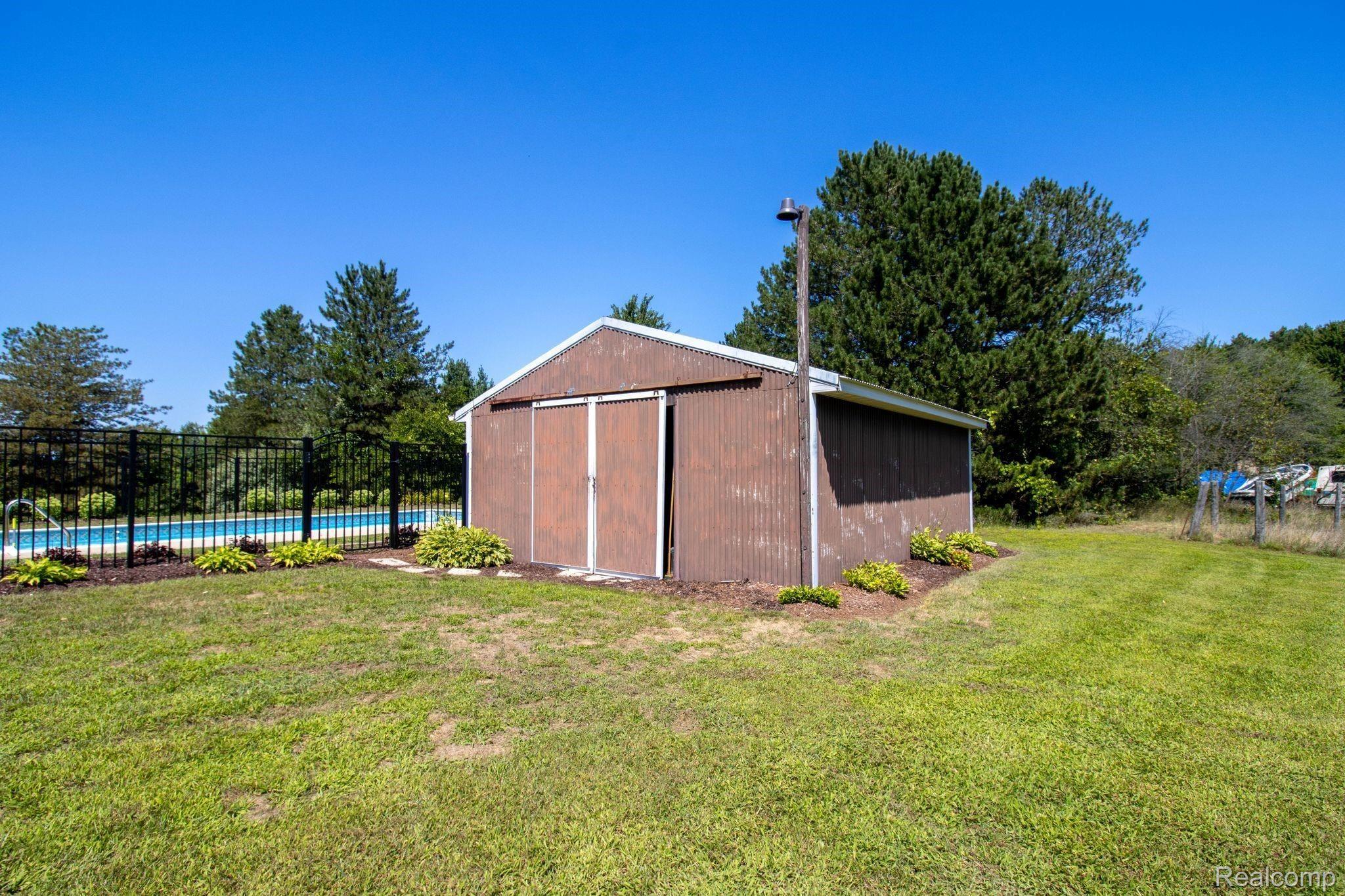 9611 Barkley Road Millington, MI 48746 - Photo 30 of 39 vcWOpFcnRKxY2QIzfkqJ@size_sc6wfj.jpg