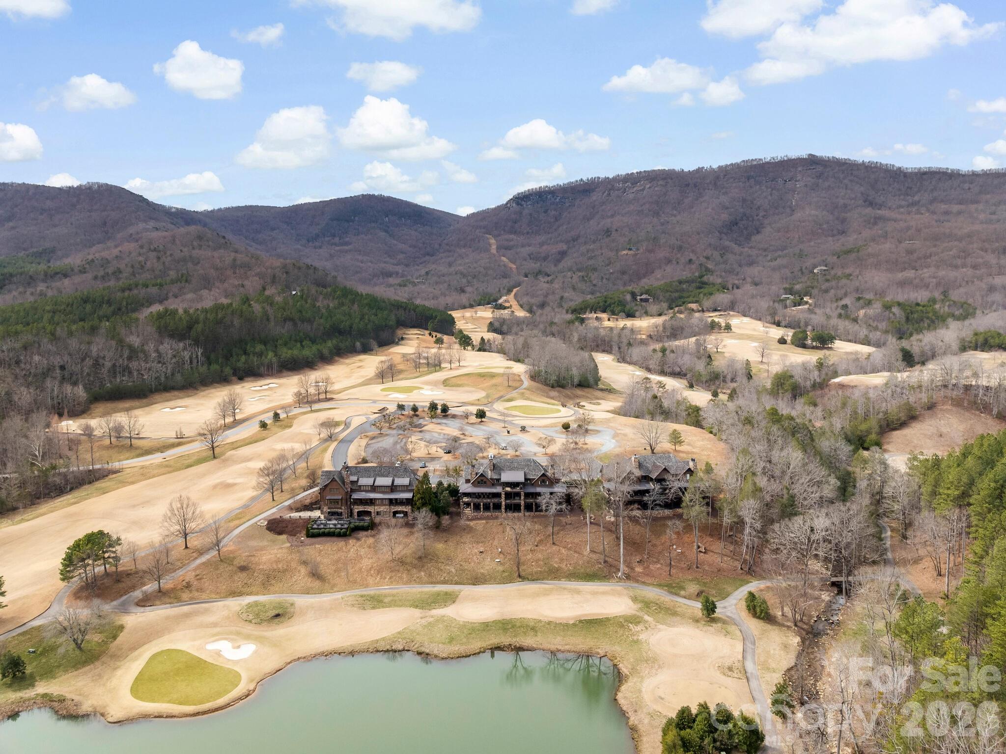 305 Clubhouse, Unit B301 Mill Spring, NC 28756 - Photo 2 of 48