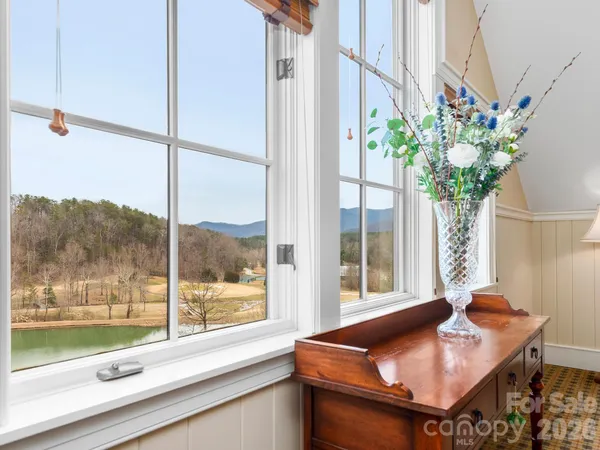 $1,285,000 | 305 Clubhouse, Unit B301, Mill Spring, NC 28756