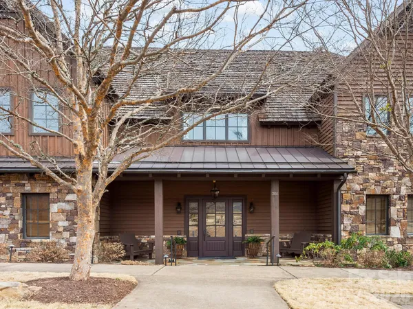 $1,285,000 | 305 Clubhouse, Unit B301, Mill Spring, NC 28756