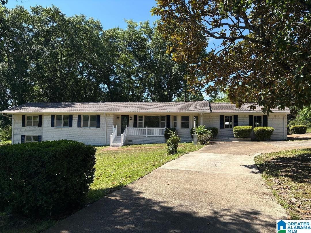 301 West Ridgewood Road Jasper, AL 35504 - Photo 3 of 33