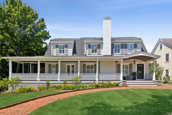 $1,899,000 | 4060 Grove Avenue, Western Springs, IL 60558
