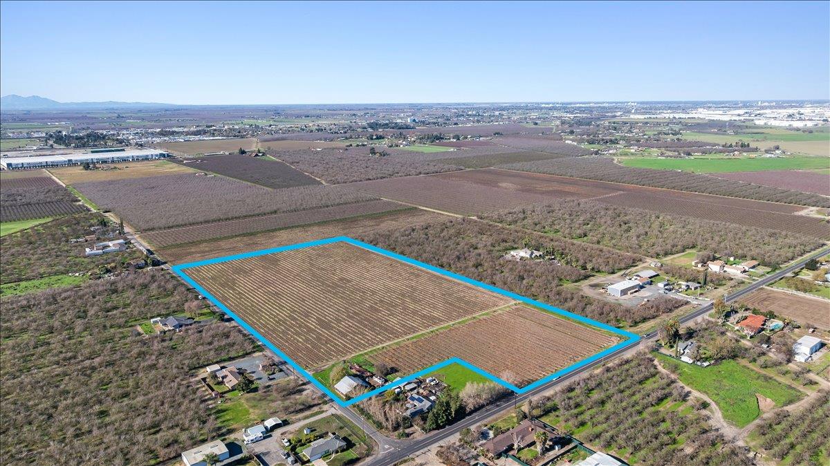 2521 Coelho Road Manteca, CA 95336 - Photo 8 of 24
