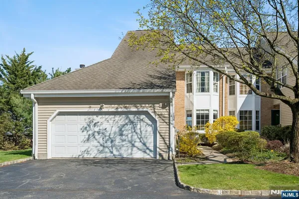 $685,000 | 163 Dezenzo Lane, West Orange, NJ 07052