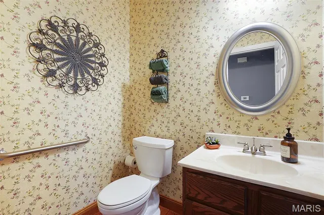 $450,000 | 200 Morning Dew Court, St. Peters, MO 63376