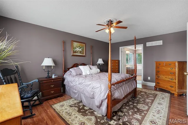 $450,000 | 200 Morning Dew Court, St. Peters, MO 63376