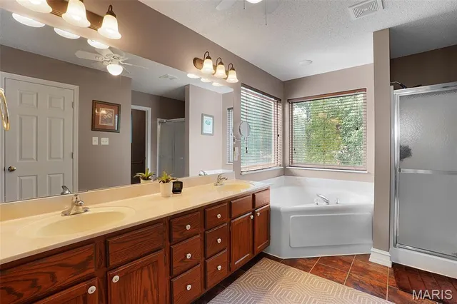 $450,000 | 200 Morning Dew Court, St. Peters, MO 63376