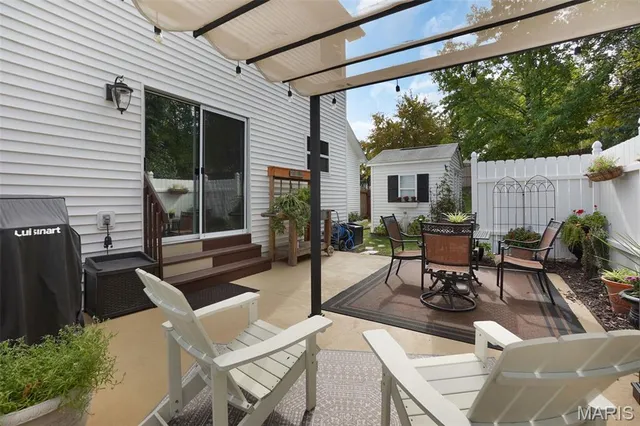 $450,000 | 200 Morning Dew Court, St. Peters, MO 63376