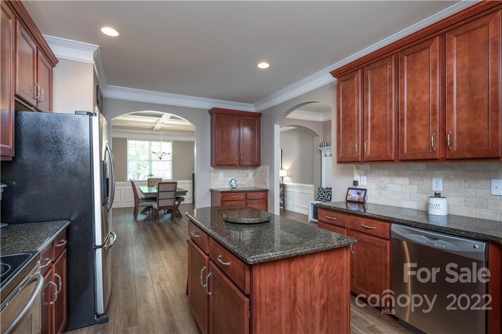 431 Sheltered Cove Court Fort Mill, SC 29708 - Photo 15 of 43 Gallery Image 15