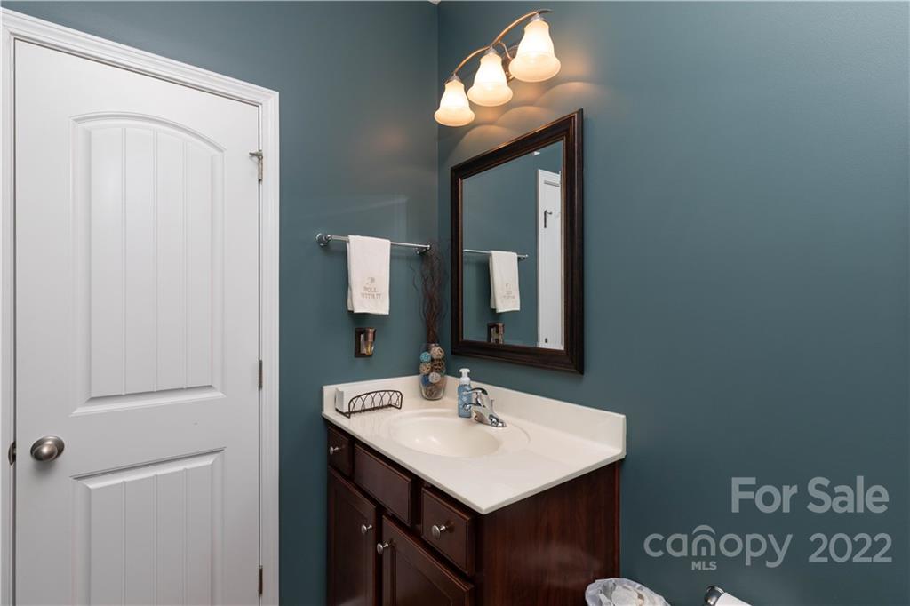 431 Sheltered Cove Court Fort Mill, SC 29708 - Photo 23 of 43 Gallery Image 23