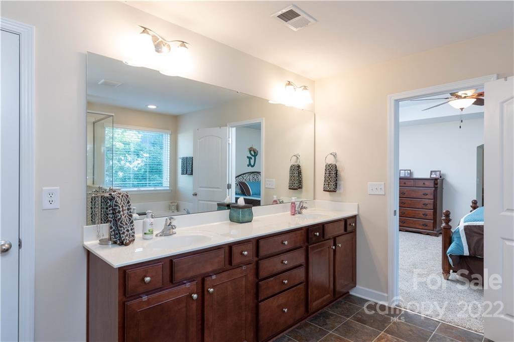 431 Sheltered Cove Court Fort Mill, SC 29708 - Photo 31 of 43 Gallery Image 31