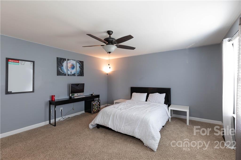 431 Sheltered Cove Court Fort Mill, SC 29708 - Photo 36 of 43 Gallery Image 36