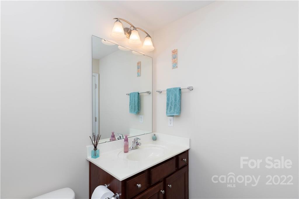 431 Sheltered Cove Court Fort Mill, SC 29708 - Photo 41 of 43 Gallery Image 41