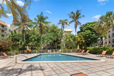 $329,000 | 13120 Southwest 92nd Avenue, Unit B505, Miami, FL 33176