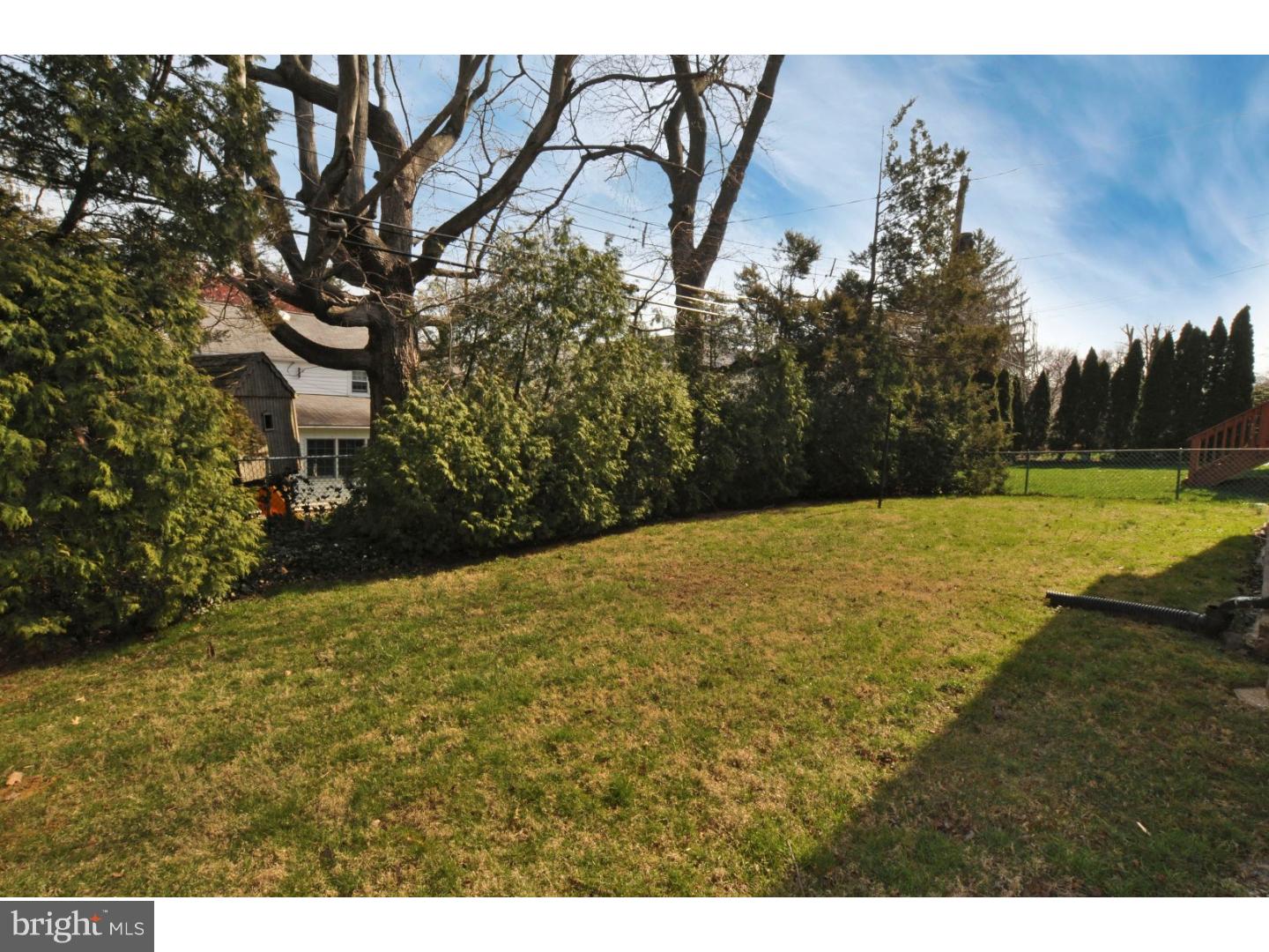 733 Brooke Road Glenside, PA 19038 - Photo 22 of 23 View in Back