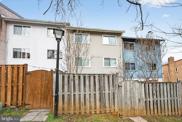 $3,300 | 9518 Miranda Court, Fairfax, VA 22031